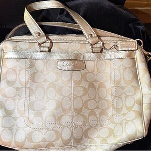 Coach Metallic Signature Tote in Champagne Gold excellent condition